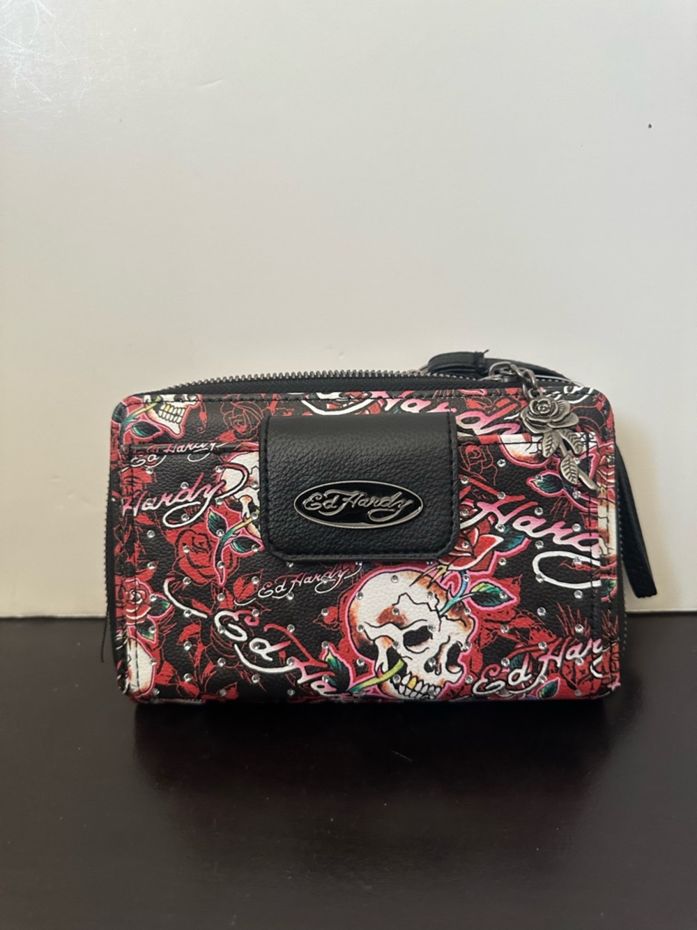 Ed Hardy Zip Skull Roses Embelished Full Zip Around Wallet Wristlet NWT